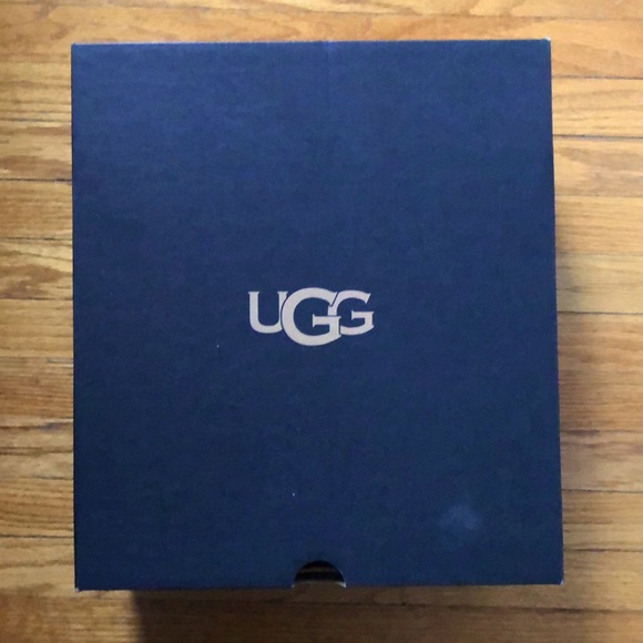 UGG Emmett Boot - Picture 3 of 3